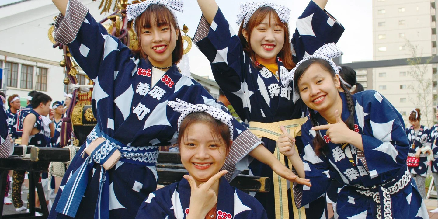 isi-nagano-official-10 Школа японского языка ISI Nagano — студенты на местном празднике