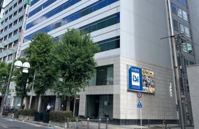 isi-osaka-official-02 Школа японского языка ISI Osaka — здание Oak Shinsaibashi Building